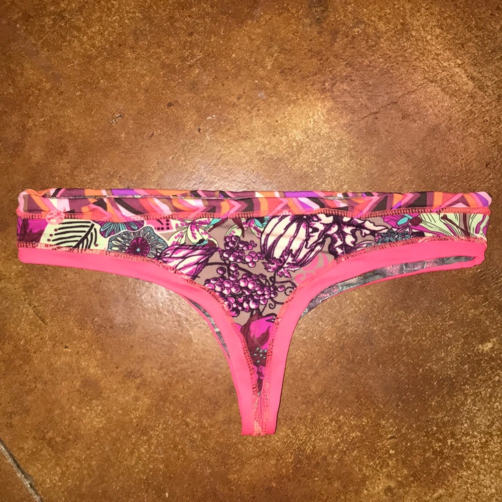Maaji bottoms